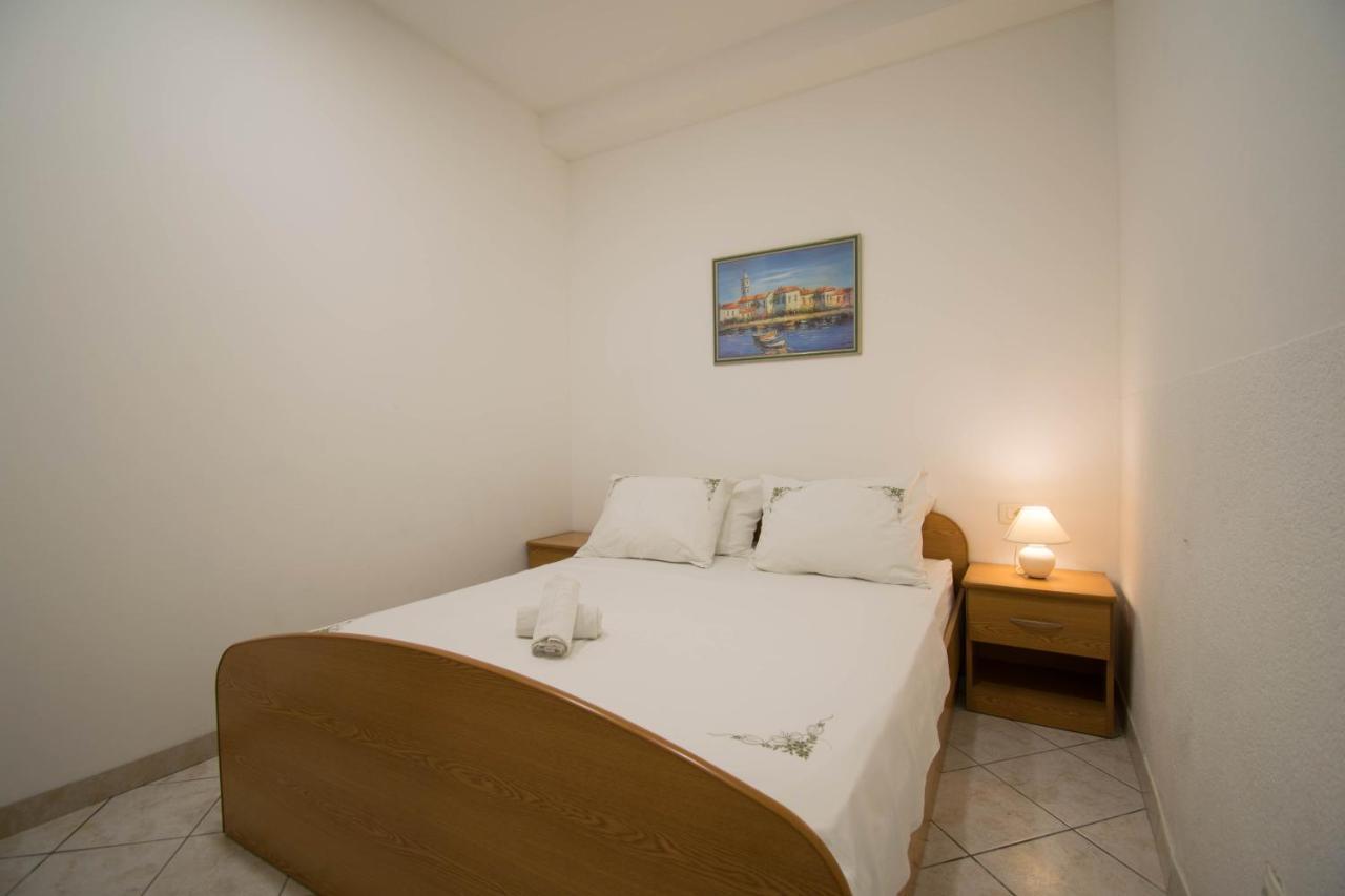 Apartments Manuela - Baška Voda エクステリア 写真