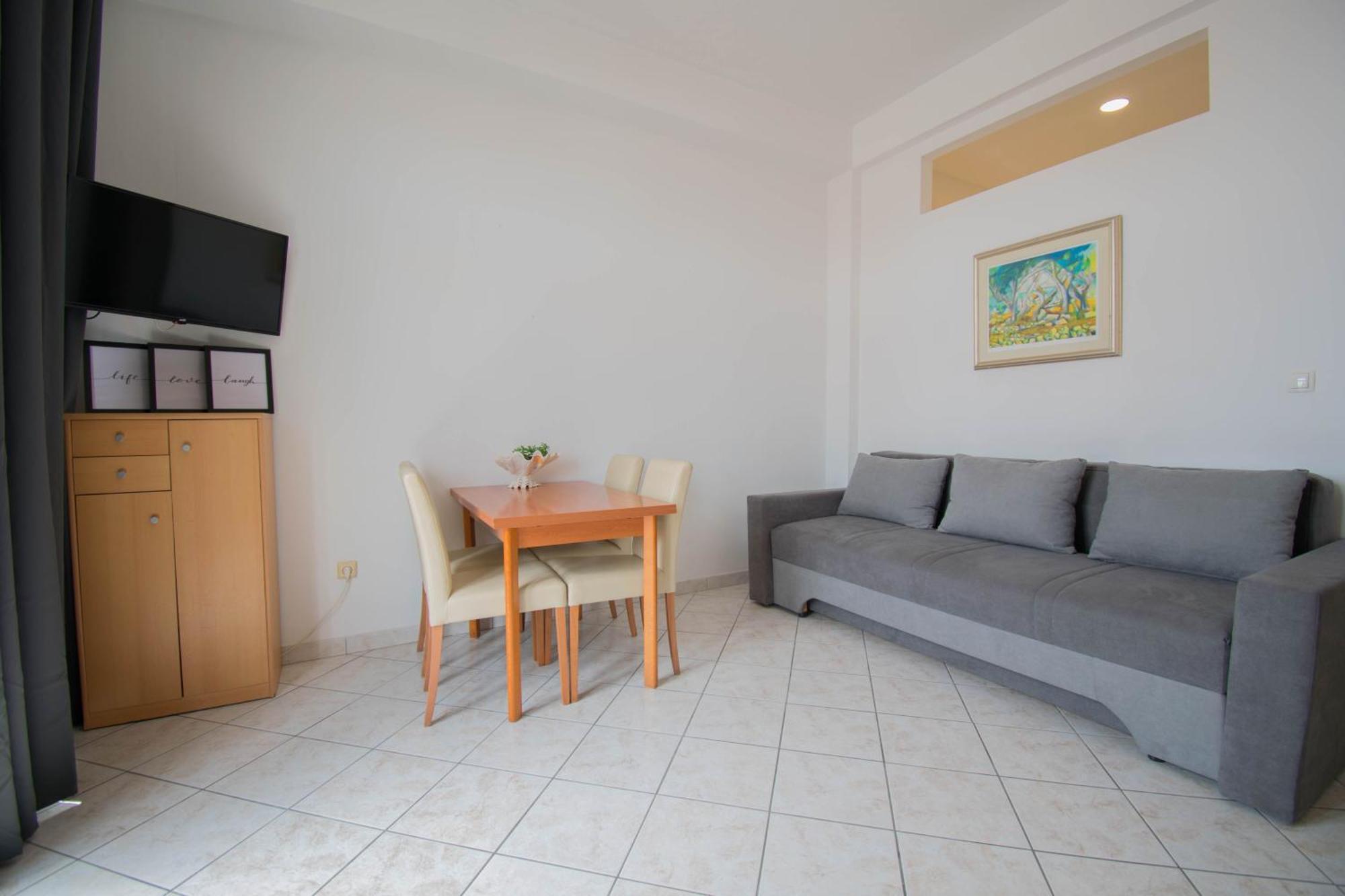 Apartments Manuela - Baška Voda エクステリア 写真